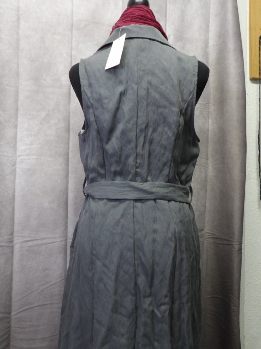 NET Sleeveless Gray Belted Midi Dress- size M - Picture 6 of 10
